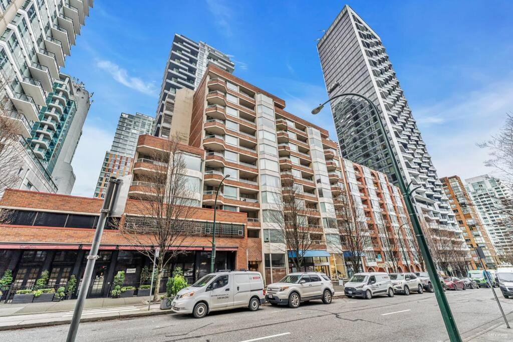 Beautiful City Two Beds Suite With Free Parking Vancouver Exterior photo