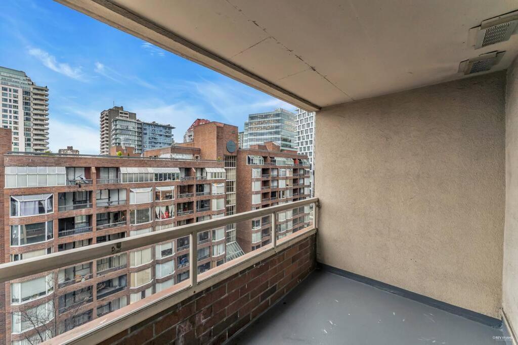 Beautiful City Two Beds Suite With Free Parking Vancouver Exterior photo